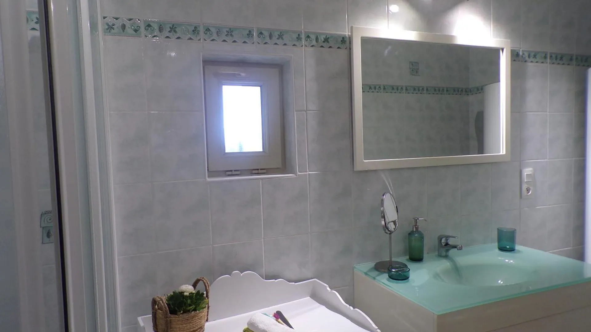 Gite Le Vieux Chene Lhuis 펜션