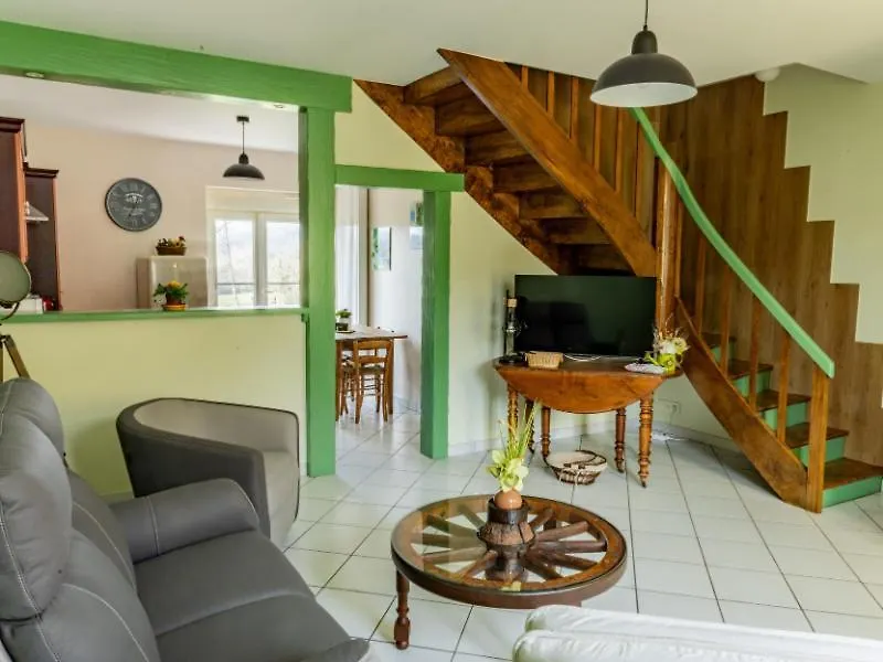 Gite Le Vieux Chene Lhuis 0*,